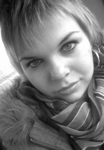 Моя фотография - Алёнка, 35 из Санкт-Петербург (@alionapa)