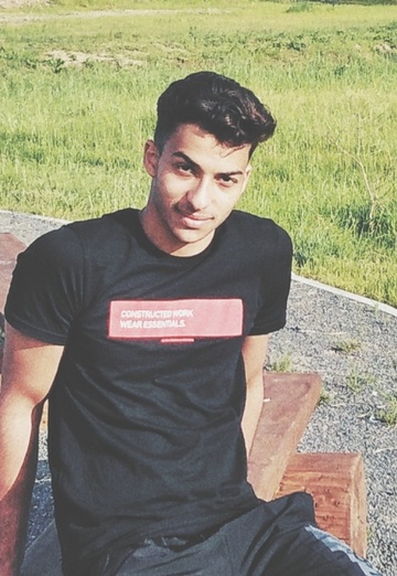 Моя фотография - Махмуд, 23 из Псков (@mah1622)